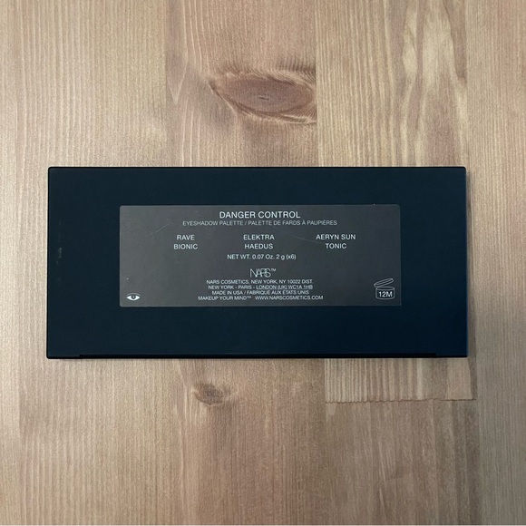 NARS Danger Control Eyeshadow Palette - Picture 5 of 9